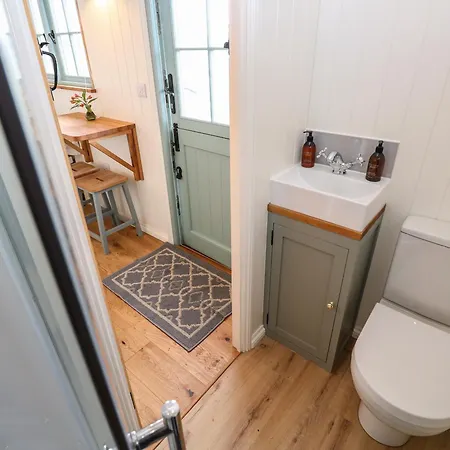 Holiday home Lower Trewern Shepherds Hut
